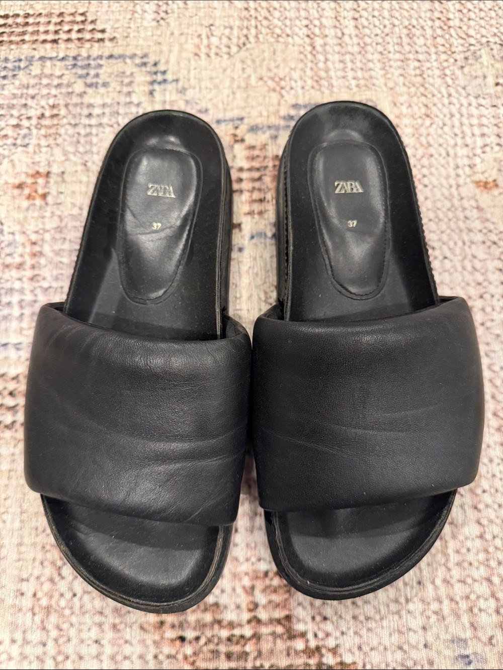 Zara slides